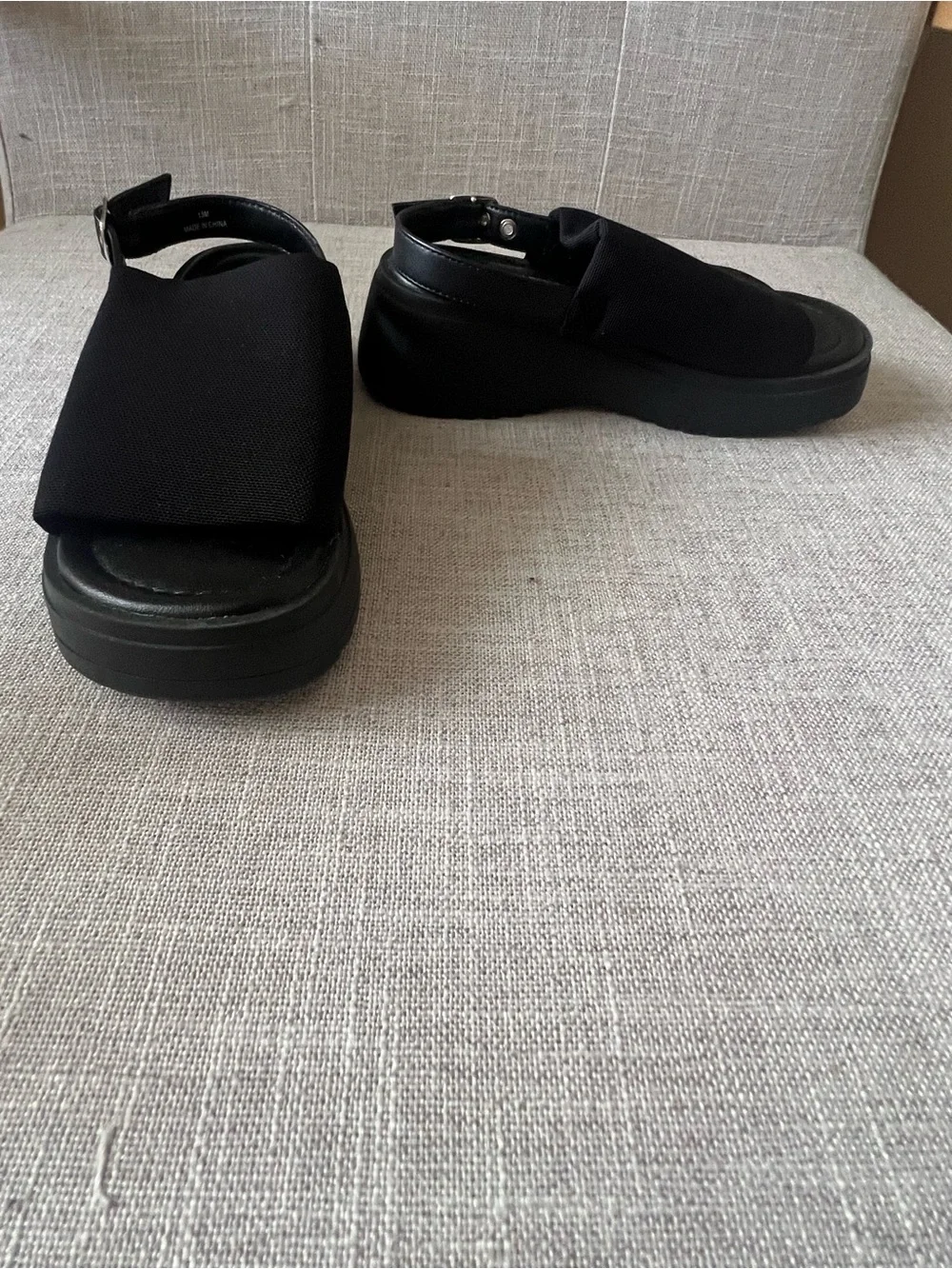 Steve Madden 90s chunky girls Black Elastic Slide Sandals w/strap, size 13